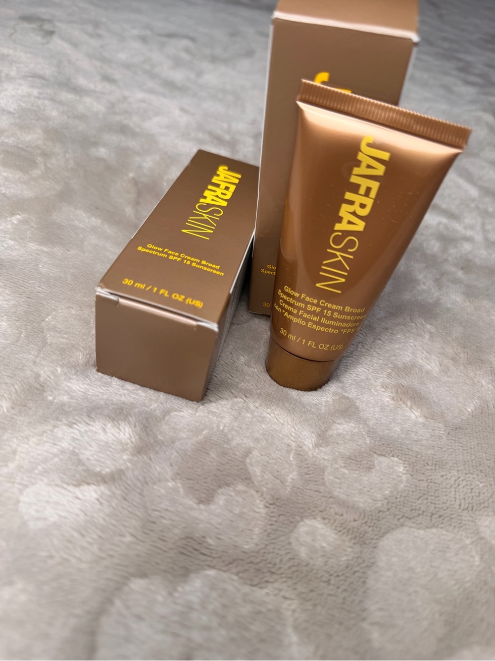 JAFRA Skin Glow Face Cream - Shimmery Bronze/Gold